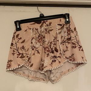 Set of 2 floral shorts